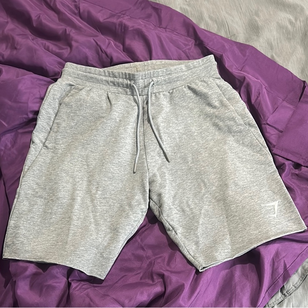 Gymshark Men’s Gray Critical Shorts Slim Fit (Small)